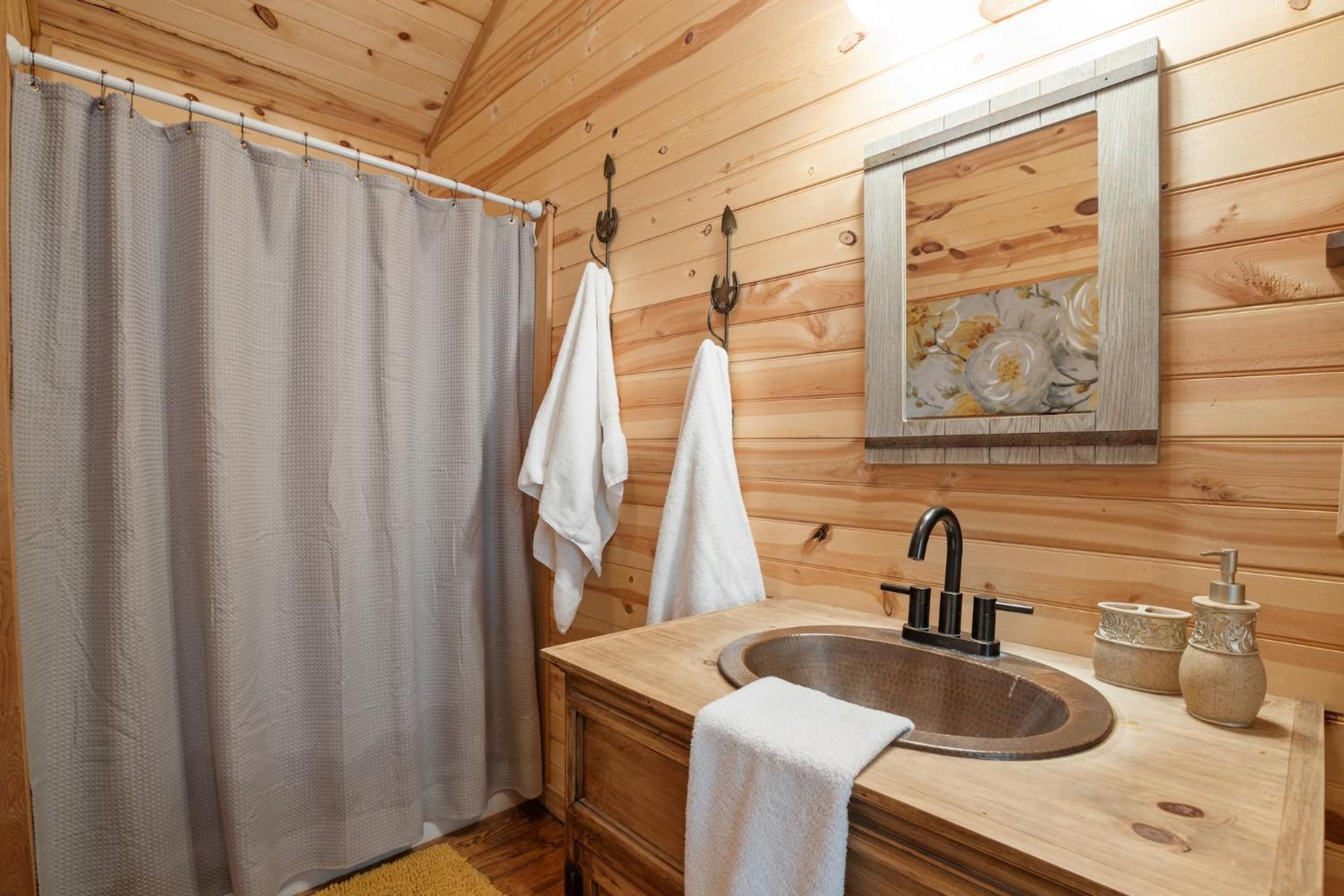 Hr Cabin 4 - The Sunflower Cottage Fredericksburg Esterno foto